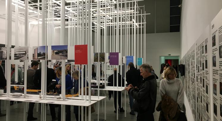 Izložba i obilazak paviljona Fitting Abstraction u MSU Zagreb, instalacije kojom se Hrvatska predstavila na 14. Venecijanskom bijenalu arhitekture Fundamentals. Absorbing Modernity 1914-2014