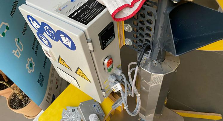 Projekt BIOPLAnet - dobiven set uređaja za recikliranje plastike