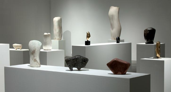 Svjetlonosne forme - likovni postav izložbe